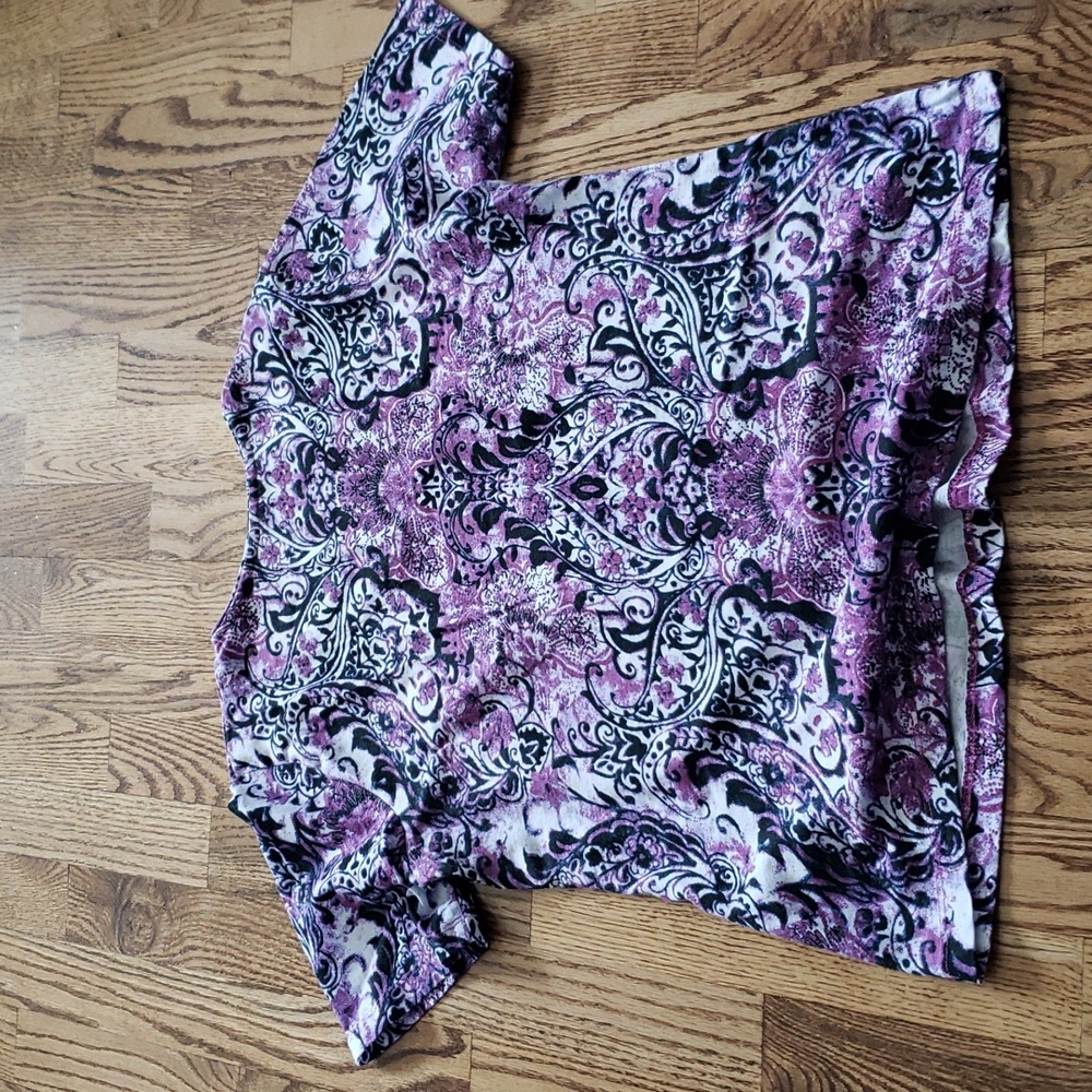 (S) ALIA Paisley Classic Fit T-Shirt Colorful Zen Modest Casual Weekend - Picture 7 of 7